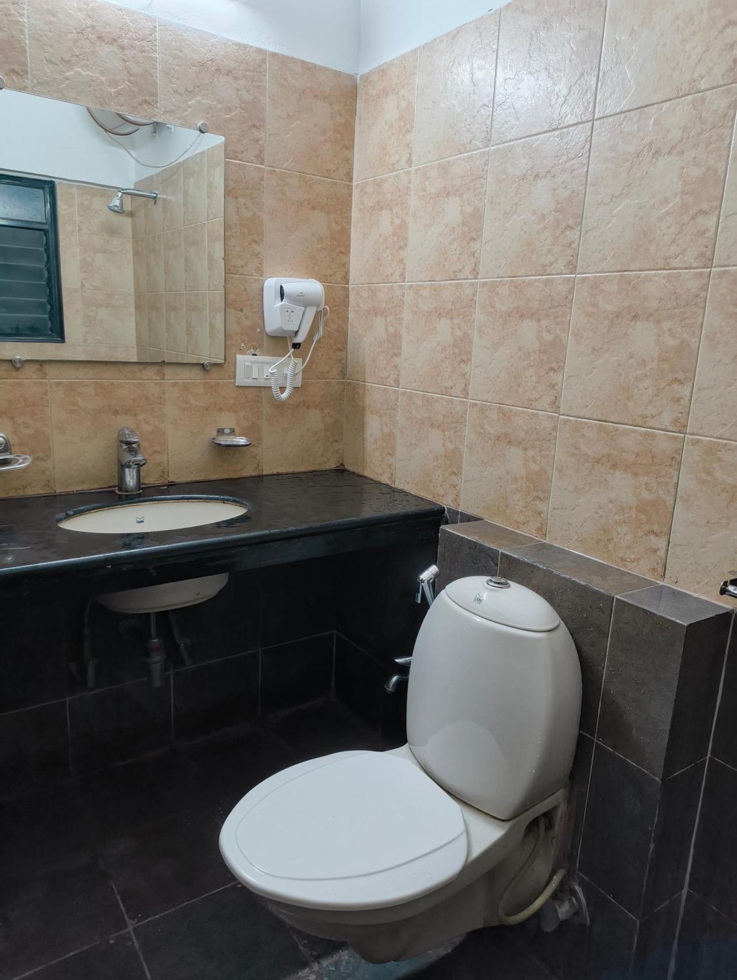 Hoshtel99 - Lux - Stay, Cowork And Cafe - Luxurious Bungalow Pune Eksteriør billede