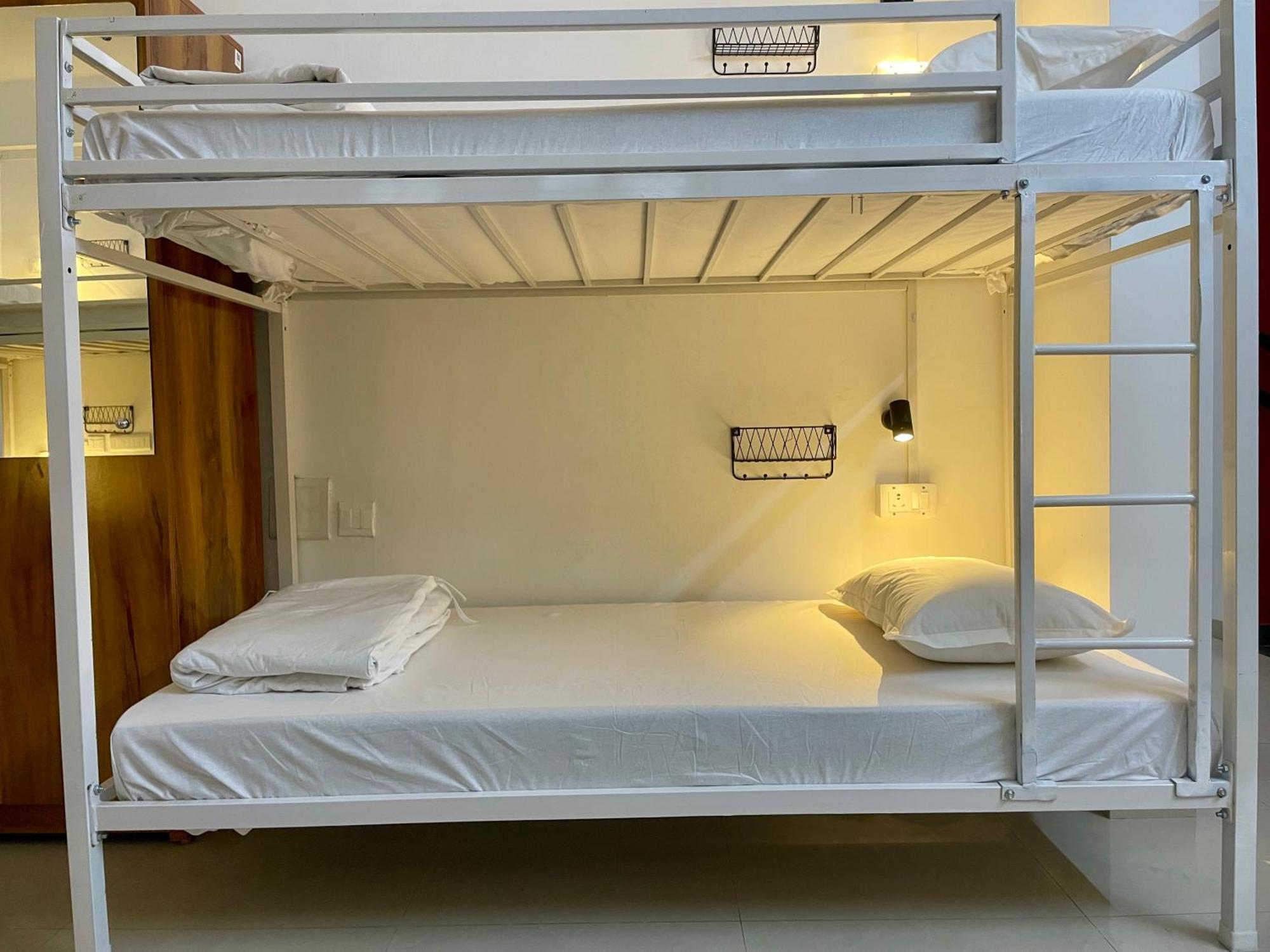 Hoshtel99 - Lux - Stay, Cowork And Cafe - Luxurious Bungalow Pune Eksteriør billede