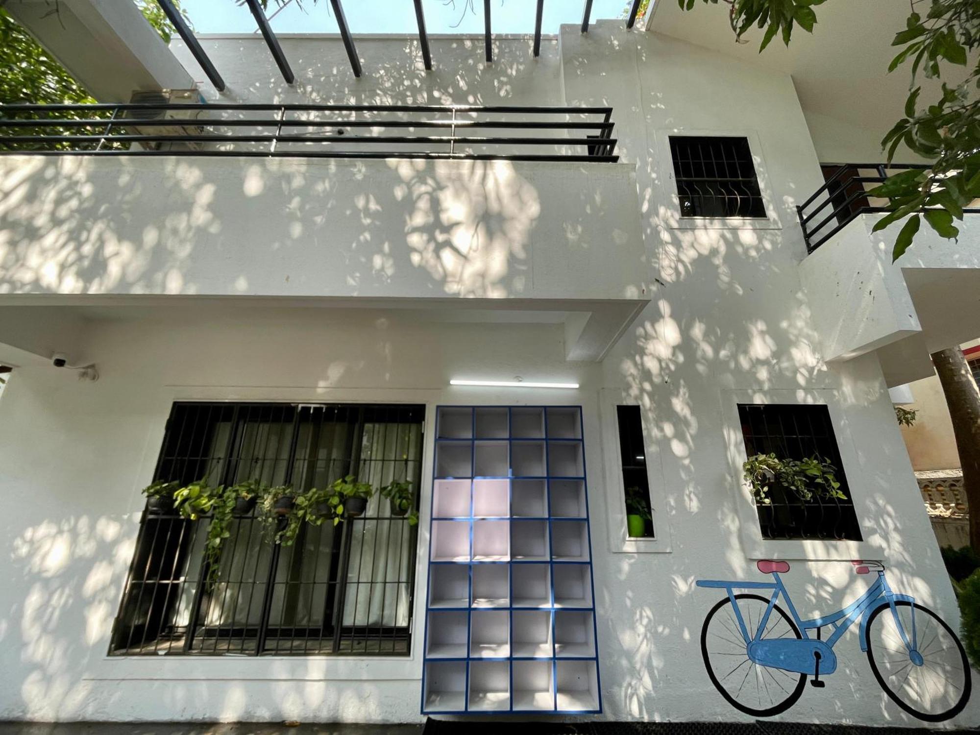 Hoshtel99 - Lux - Stay, Cowork And Cafe - Luxurious Bungalow Pune Eksteriør billede