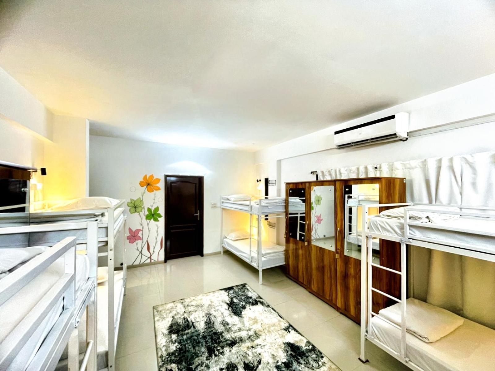 Hoshtel99 - Lux - Stay, Cowork And Cafe - Luxurious Bungalow Pune Eksteriør billede