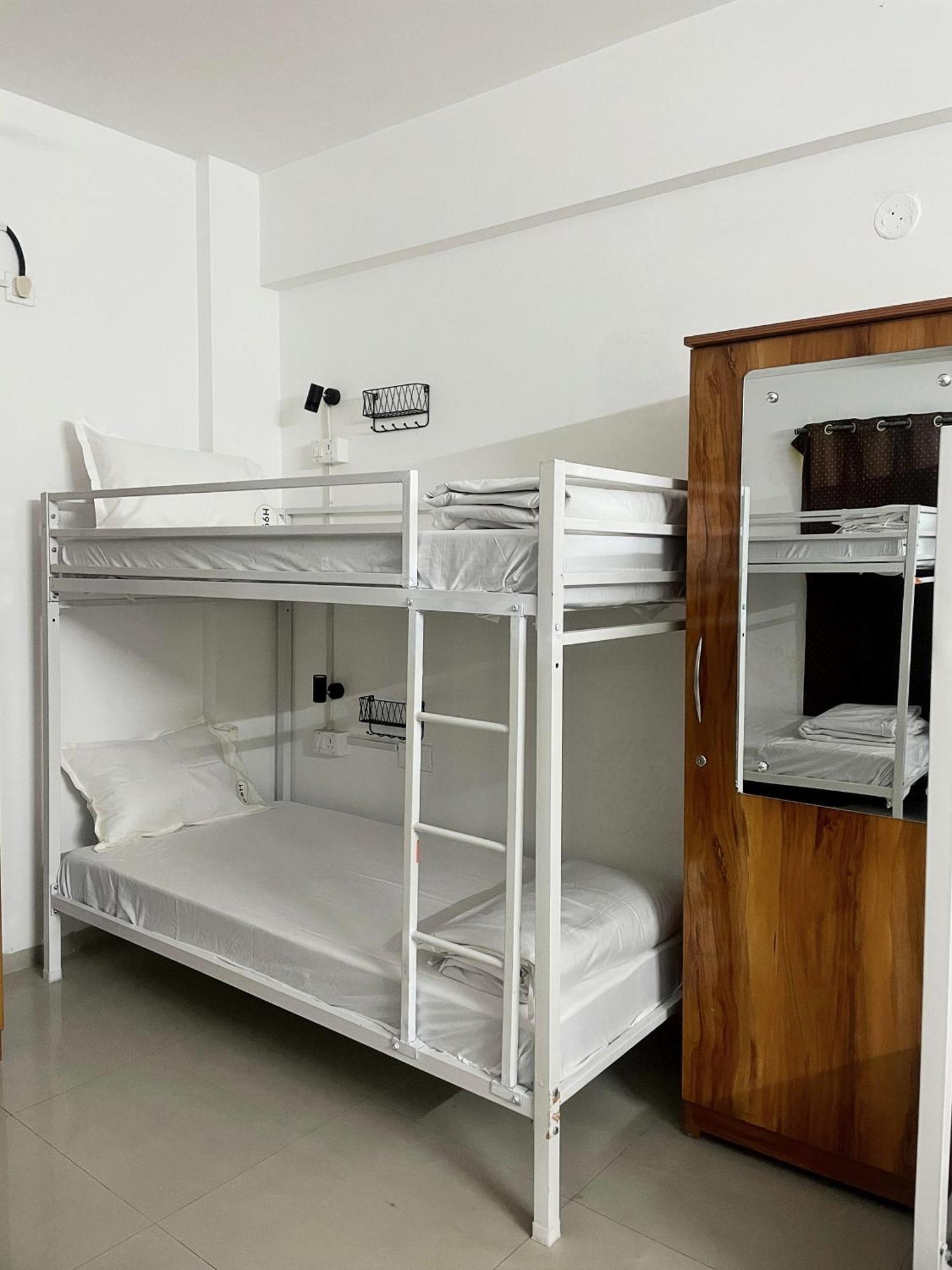 Hoshtel99 - Lux - Stay, Cowork And Cafe - Luxurious Bungalow Pune Eksteriør billede