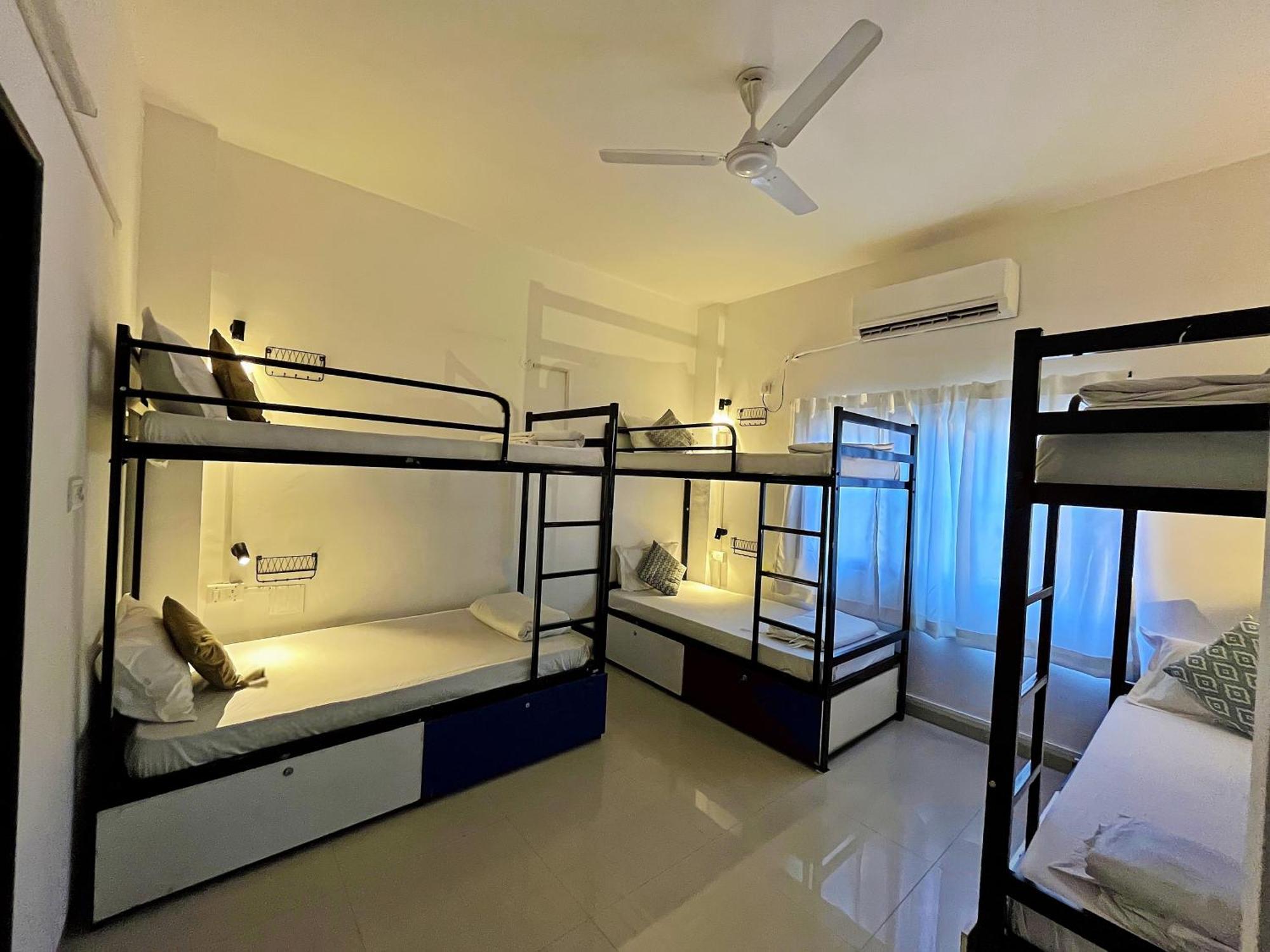 Hoshtel99 - Lux - Stay, Cowork And Cafe - Luxurious Bungalow Pune Eksteriør billede