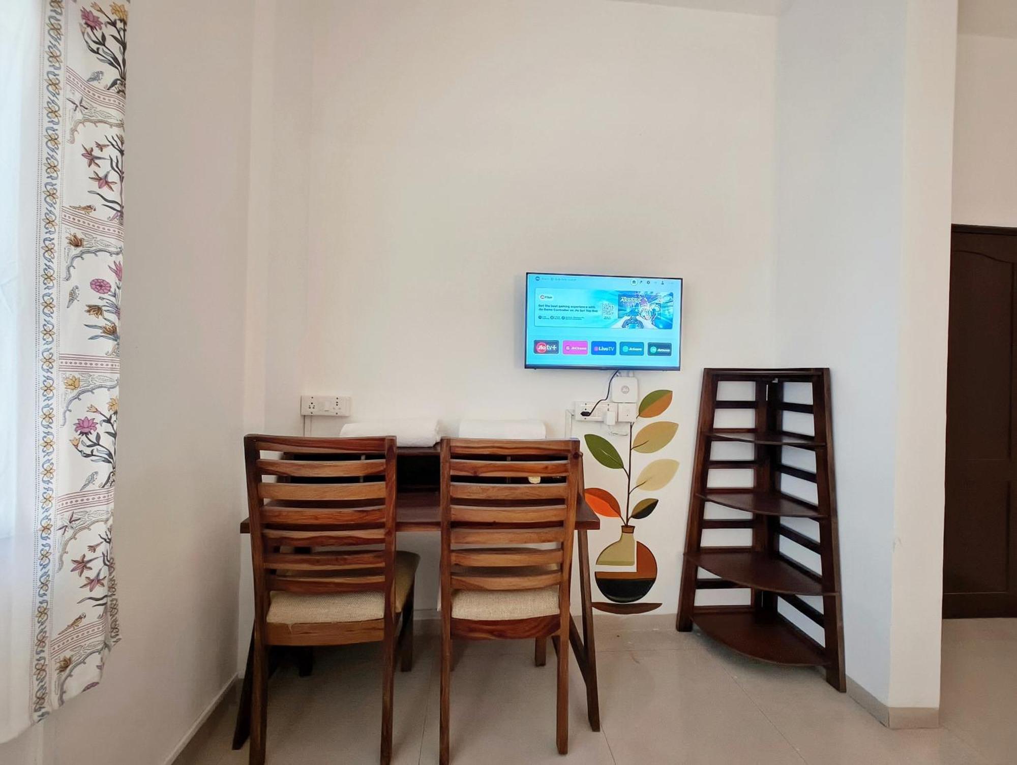 Hoshtel99 - Lux - Stay, Cowork And Cafe - Luxurious Bungalow Pune Eksteriør billede